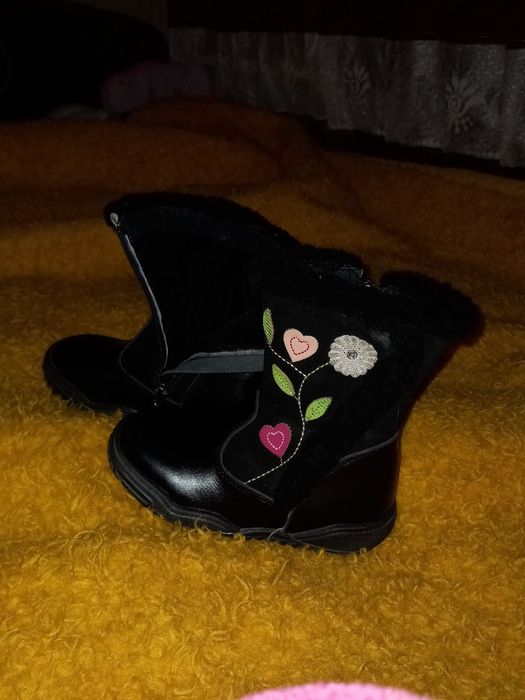 Зимние сапожки для девочки
