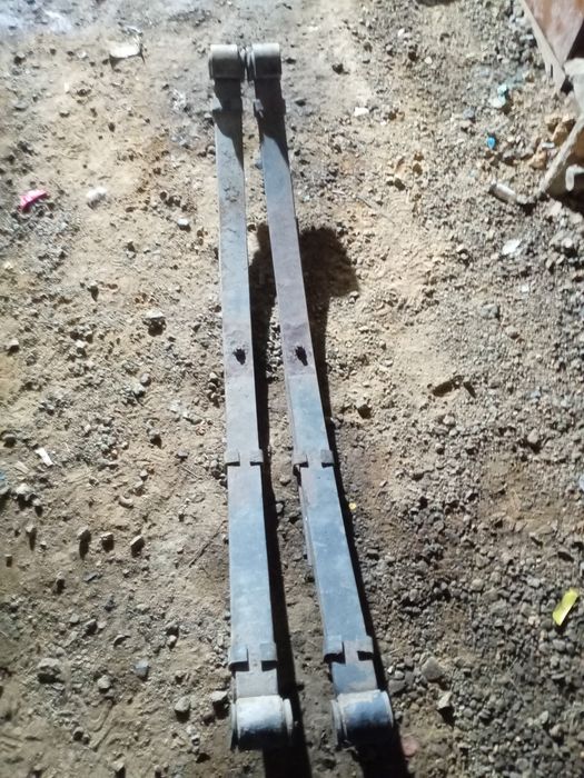 Продам рессоры УАЗ