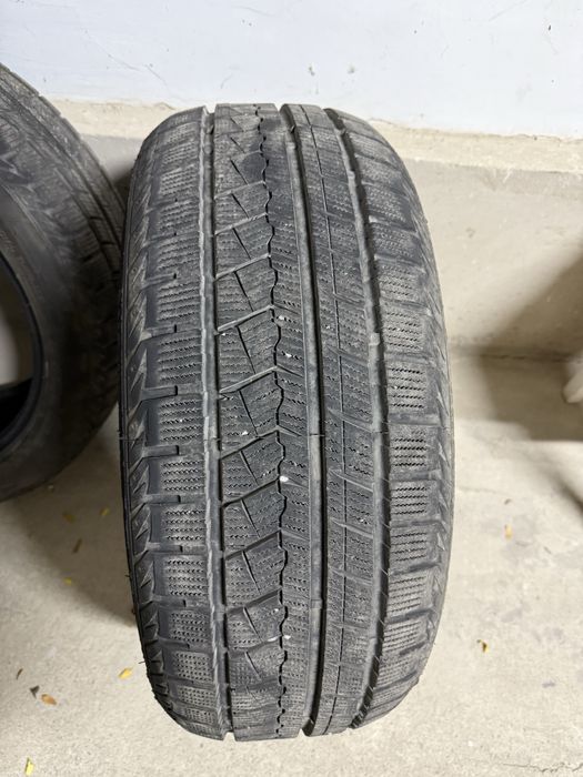 Зимние шины 215/55/17