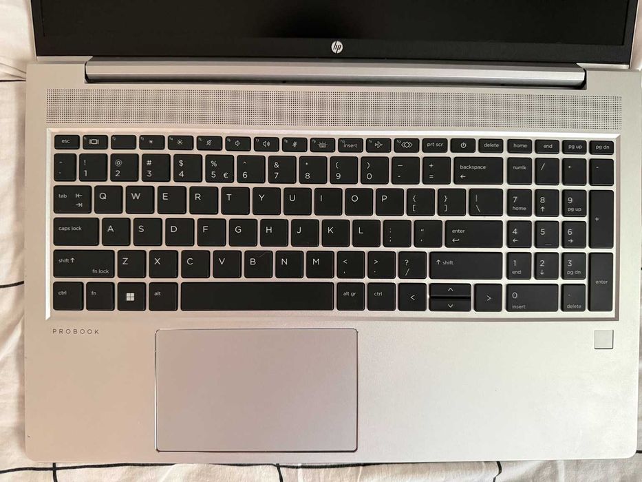 Лаптоп HP ProBook 450 G10/Intel Core i7-1355U/32GB RAM/512GB SSD
