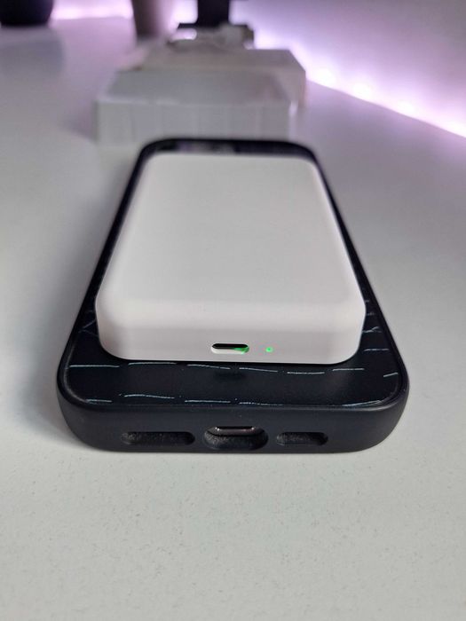 Powerbank MagSafe 5000mAh, nou in cutie