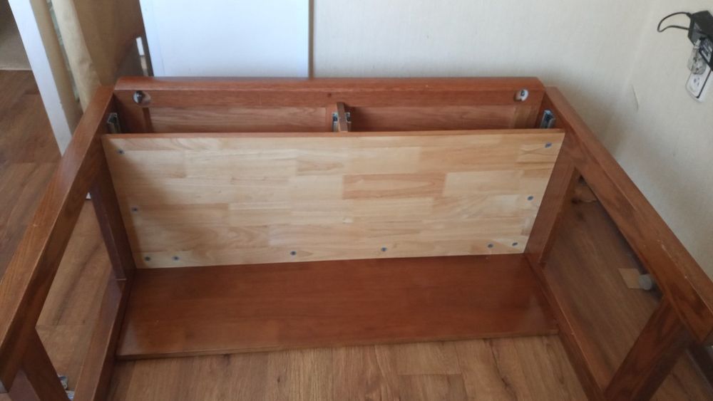 продам кровать из массива дерева б/у