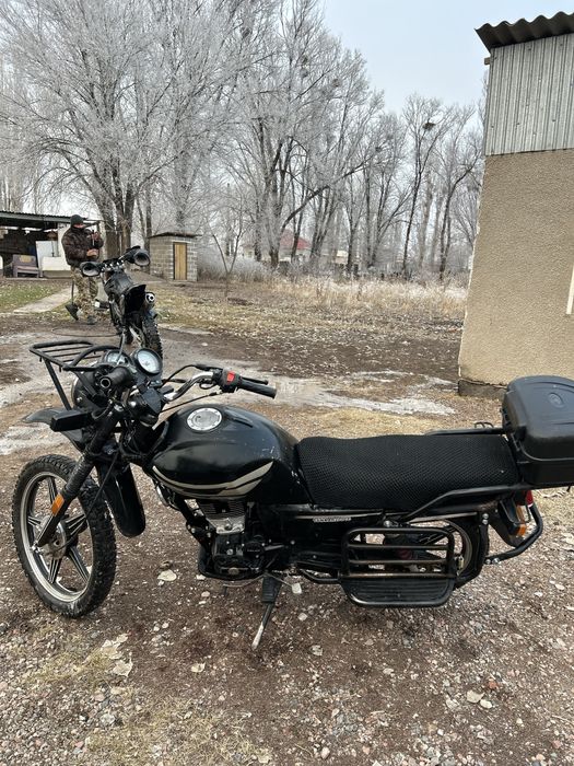 Мотоцикл 200 куб