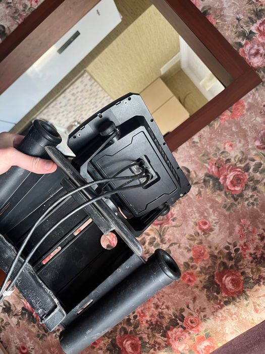 Продам Эхолот Garmin Striker Vivid 7sv