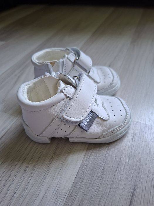 Бебешки буйки TODOR - естествена кожа.