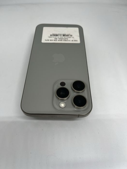 15 pro max 256 gb 82%