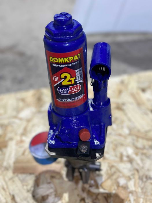 Гидравлический домкрат для ленточной пилорамы