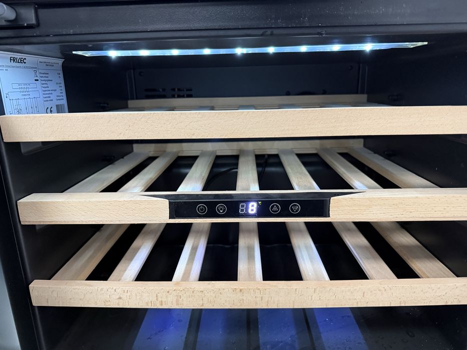 Охладител за вино за вграждане Frilec