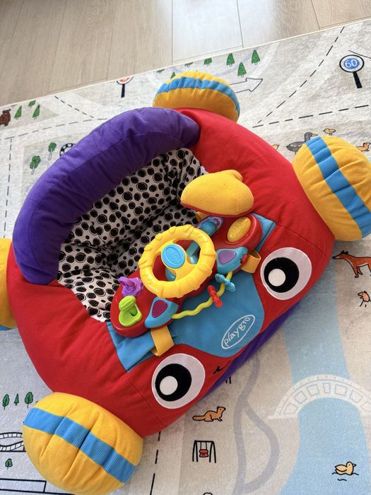 Playgro Игрален център със светлини и звуци ПЛЮШЕНА КОЛА