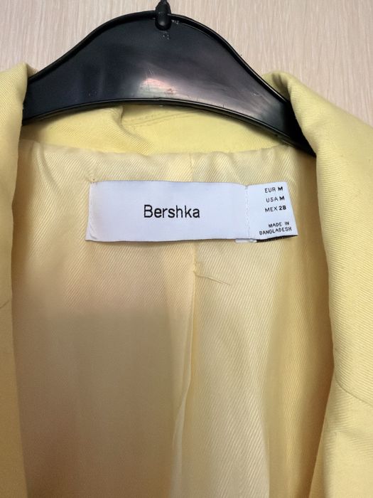 Bershka късо яке