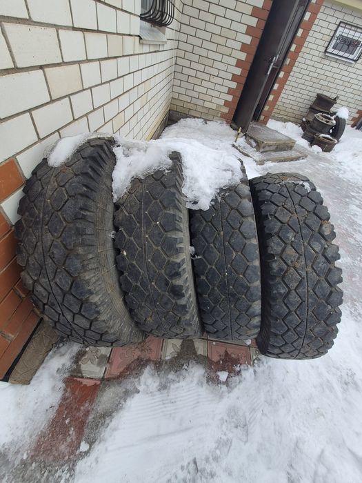 Продам шины на 11.00 R20