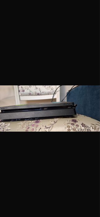 Ps 4 Slim на 1тб с играми и джостиком