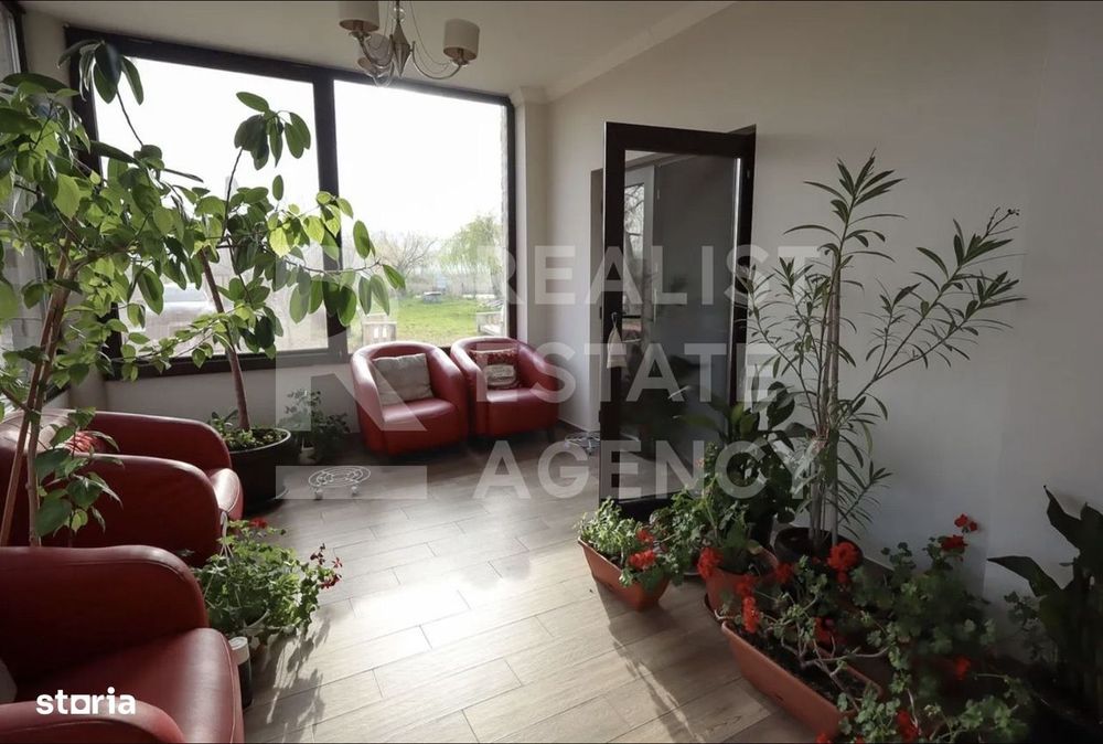 De vânzare – Pensiune activă, Iasi