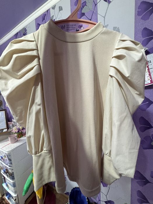 Школа! Одежда на девочку, в отличном состоянии.