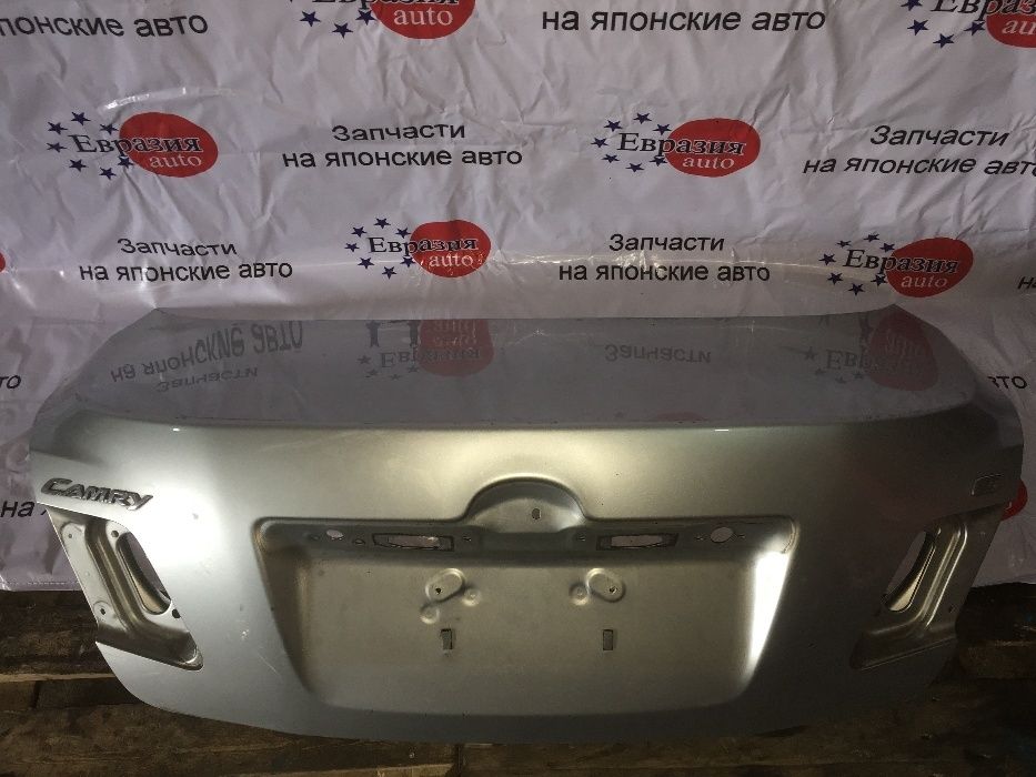 Крышка багажника Toyota Camry 40 оригинал из Японии