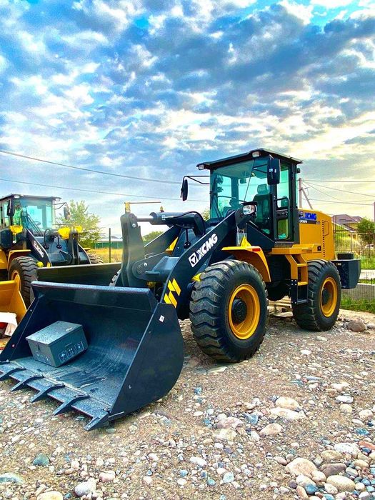 Погрузчик XCMG LW300FN
