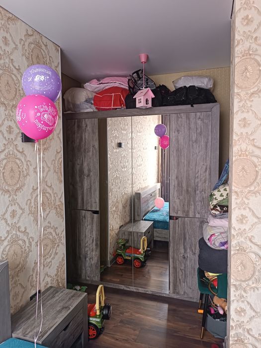 Продам спальный гарнитур