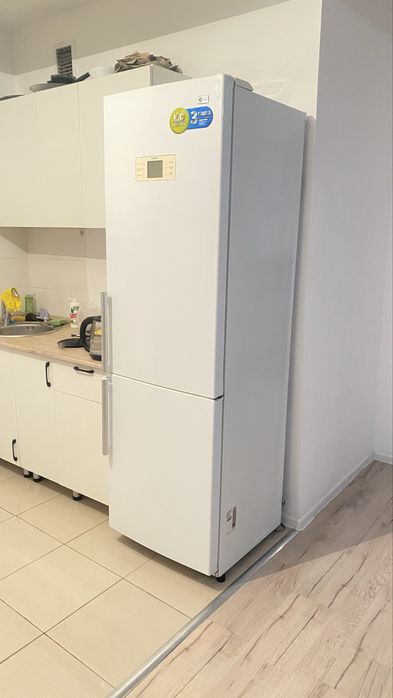 Продам холодильник LG NO FROST в отличном рабочем состоянии