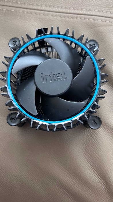 Intel Laminar RM1 охладител за LGA1700