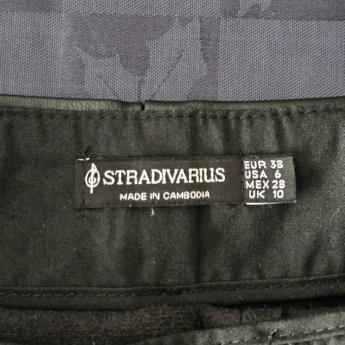 Нова кожена пола-панталон/къси панталонки Stradivarius Страдивариус, М