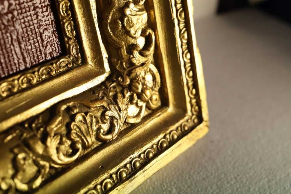 Cutie de lemn cu foita de aur pentru ceas perete