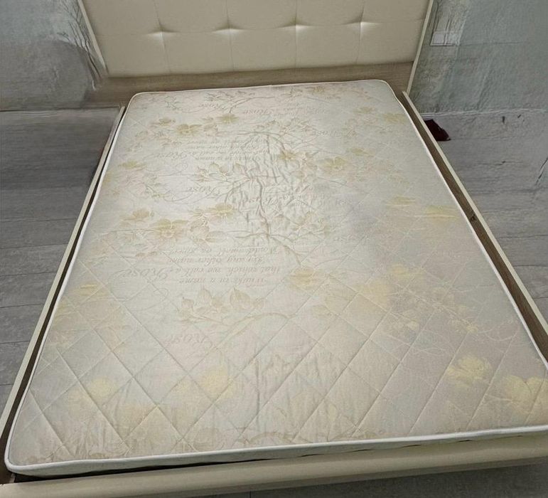 Продам матрас Askona б/у