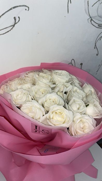 Продам белые розы 25шт.