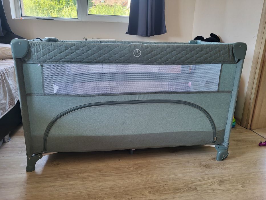 Продавам кошара с матрак