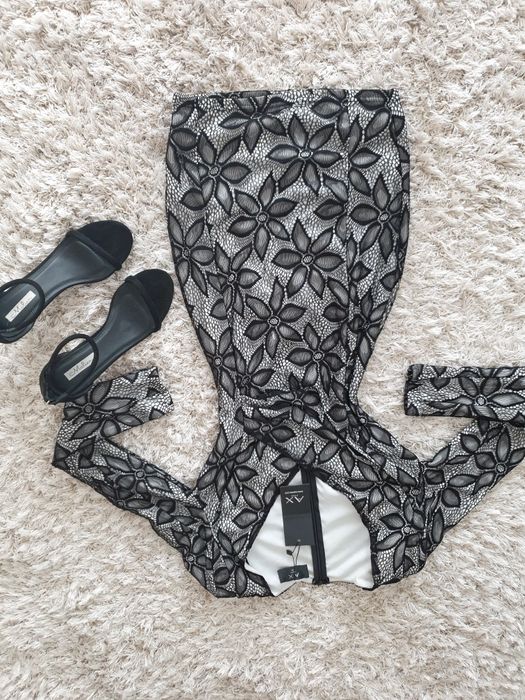 Rochita superba AX PARIS marime S