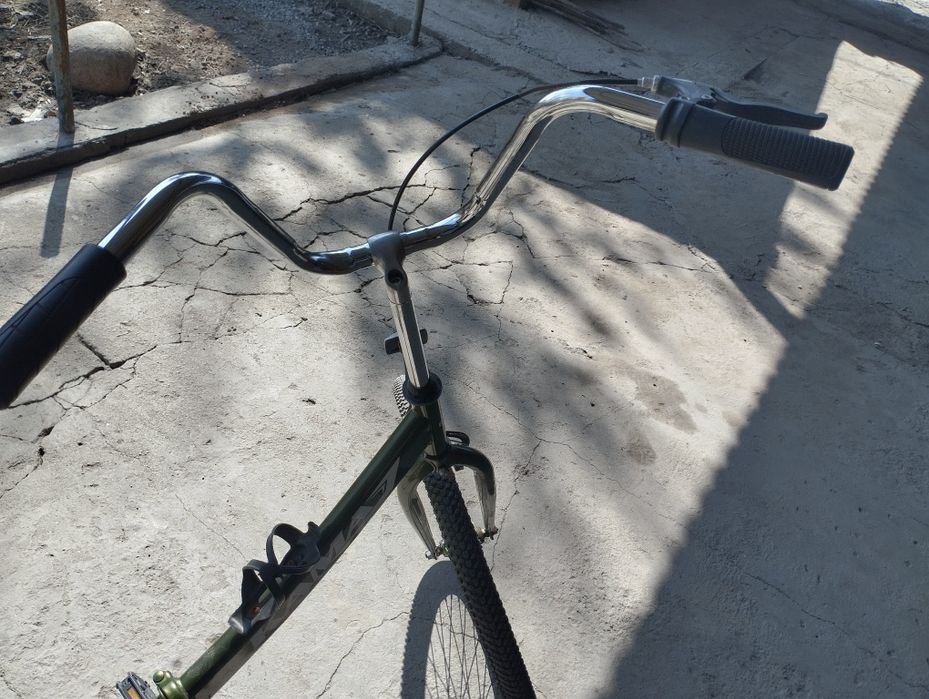 Продам вилосипед кама зеленого цвета