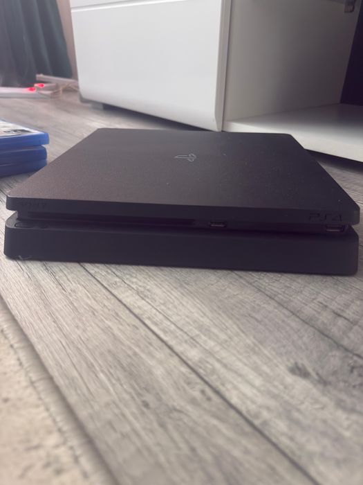 Vand Play Station 4