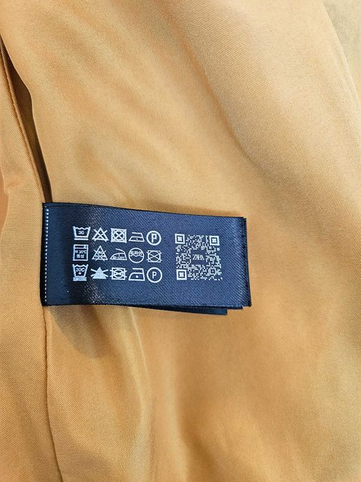 Ново дамско яке ZARA зимно горчица XS качулка подплата вата златисто