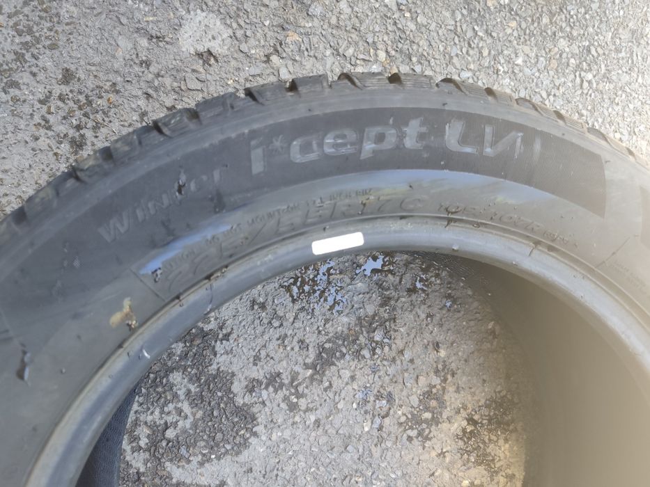 225/55/17" 2бр Hankook winter i sept, dot2921,7mm