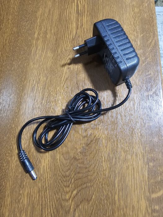 Срочно продается Зарядчик для детский электромобиль и электромотоцикл