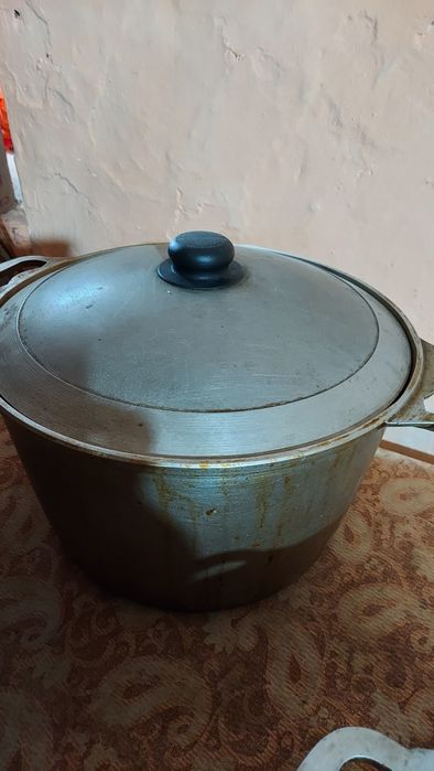 Казан    8  литров