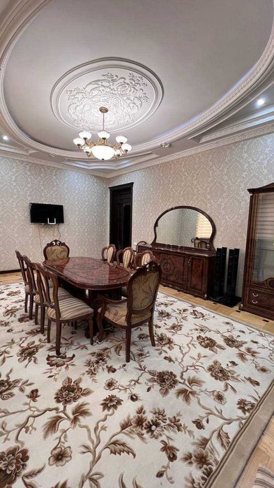 Продаётся дом на 6 сотках Центр Луначарского. Улица Темура Малика