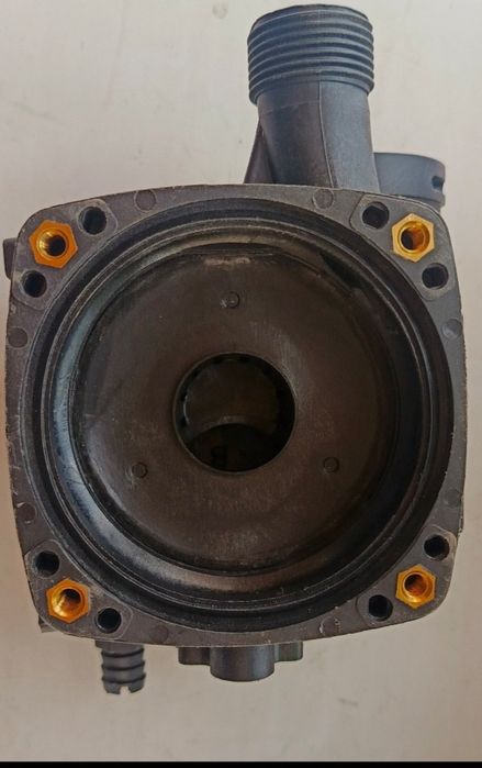 Насосни орка пластмасаси