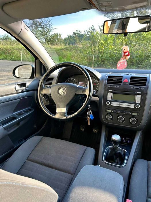 Vand golf 5 1.4 benzina 2008