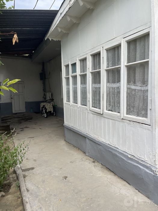Xovli sotiladi fayizli uy 3,5 sotix