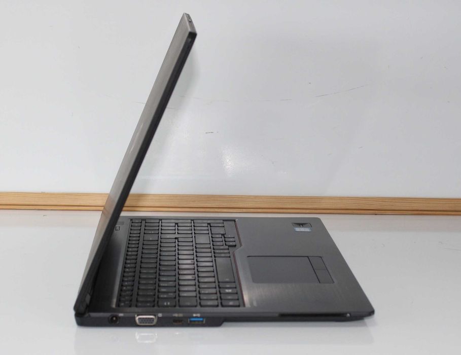 Fujitsu Lifebook U758