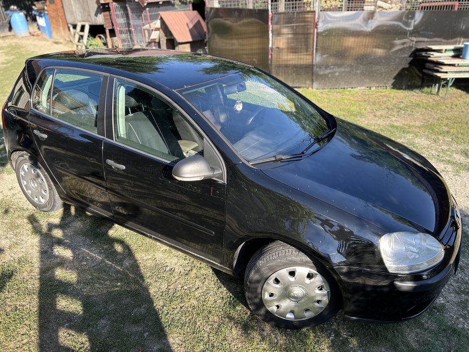Volkswagen Golf 5 1.4 GPL Proprietar de 14 ani