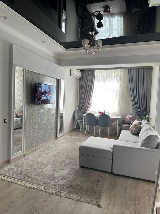 Яшнабад ЖК Азиа Хаус продается квартира с Евро ремонтом 2/5/8  68м2