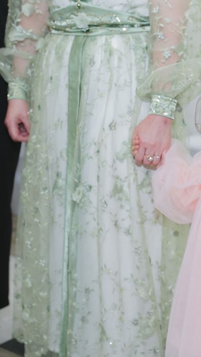 Продам женское платье