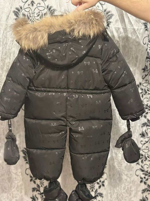 Продам комбинезон на девочку 98 см