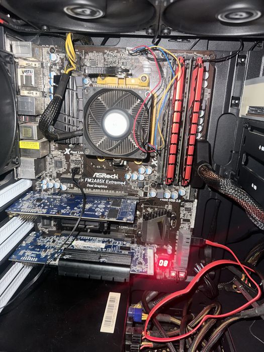 Componente pc  sursă650w placa de bază hard carcasă