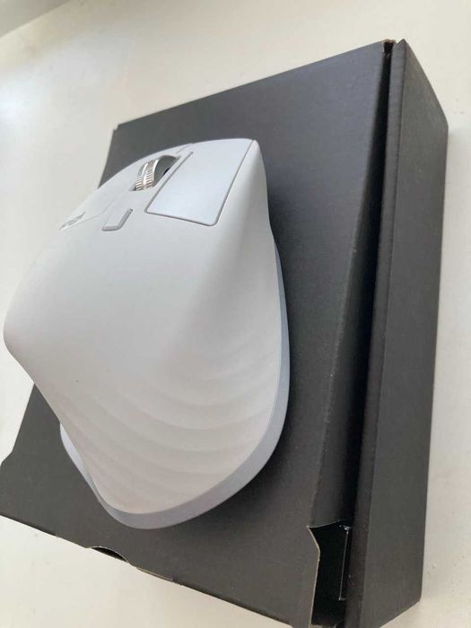 Беспроводная bluetooth мышь Logitech MX Master 3S, Light Grey