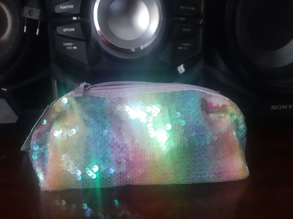 Косметичка/пенал из пайеток