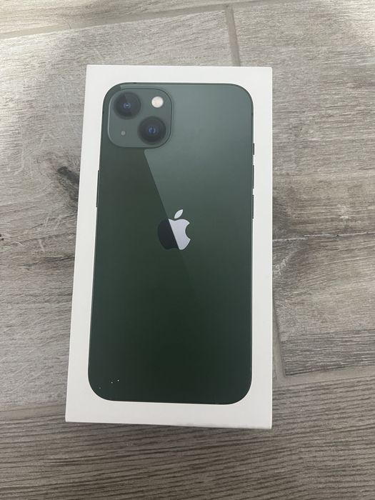 iPhone 13, stare foarte bună.