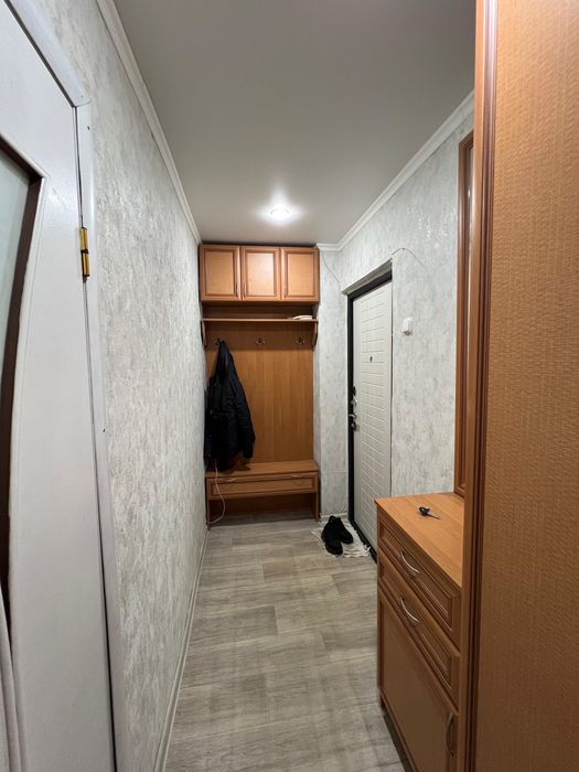 Продаю однушку по Абая