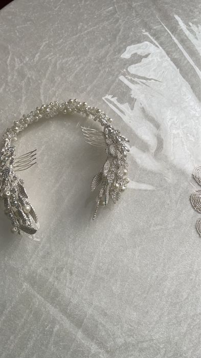 Свадебное платье и украшения